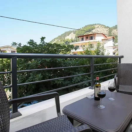 Aysel 1 Lungomare Apartament Wlora