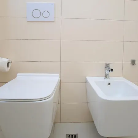 Aysel 1 Lungomare Apartament Wlora