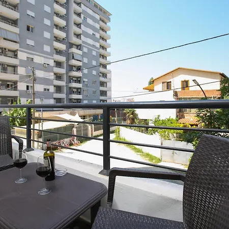 Aysel 1 Lungomare Vlore