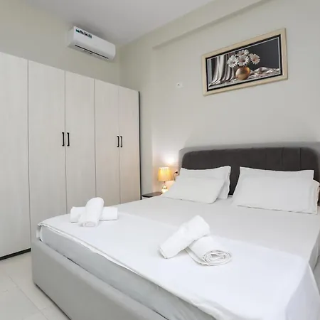 Aysel 1 Lungomare Apartament Wlora