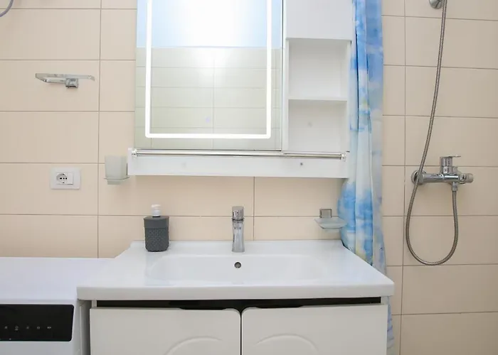 Aysel 1 Lungomare * Vlorë