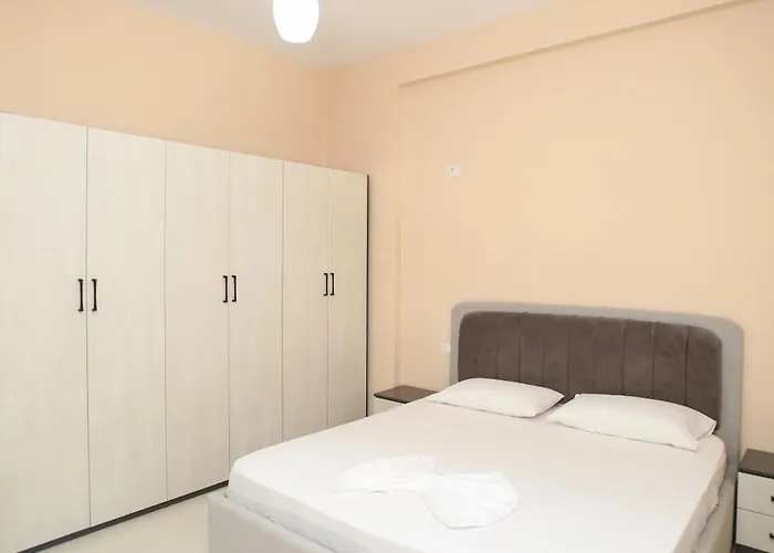 Aysel 1 Lungomare Appartamento *