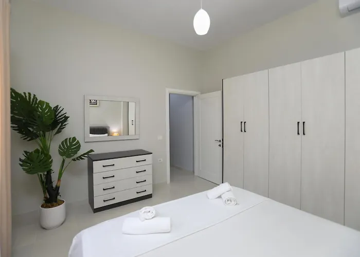 Aysel 1 Lungomare Apartment Vlorë